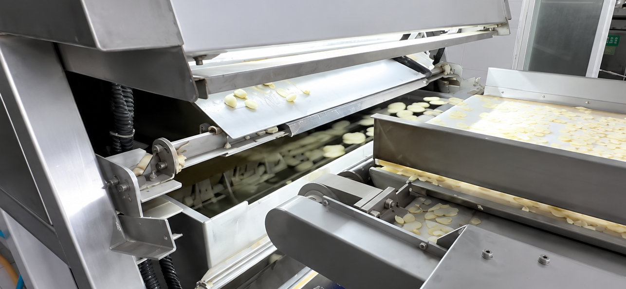 Second garlic color sorting at Yuminaga processing facility